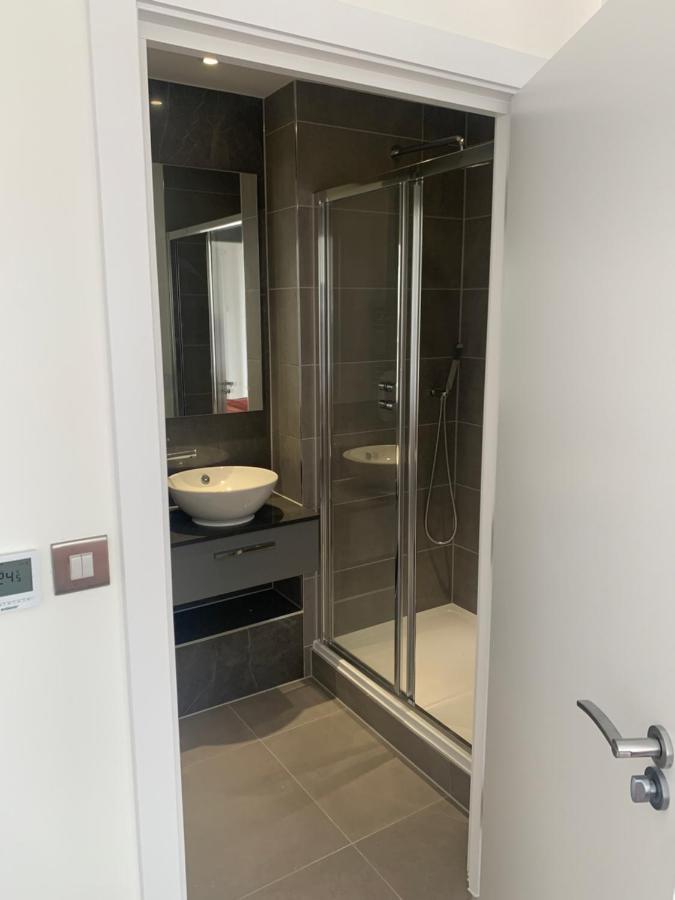לונדון Riverside Rooms And Apartments מראה חיצוני תמונה