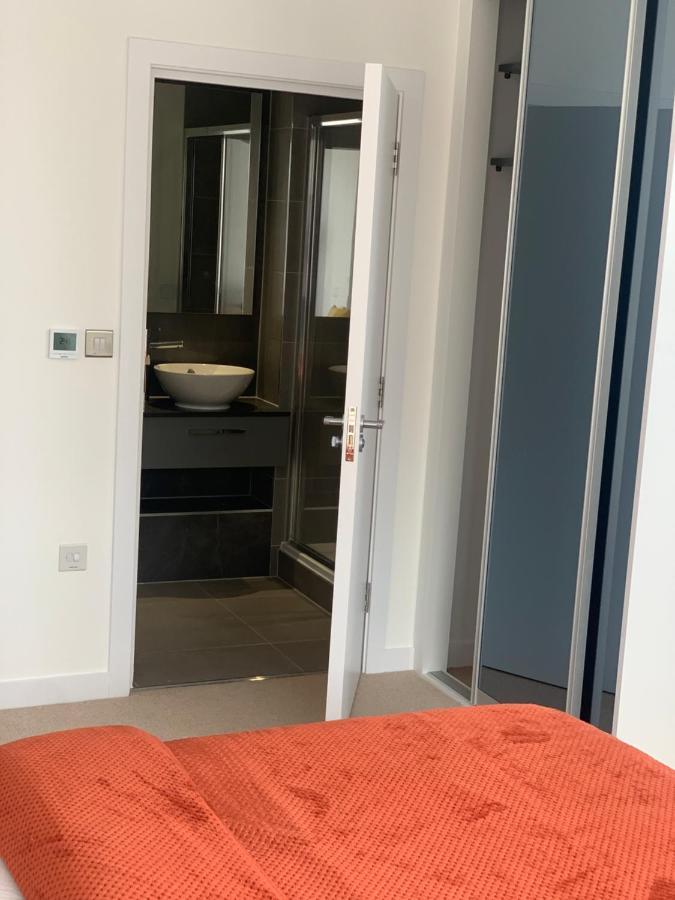 לונדון Riverside Rooms And Apartments מראה חיצוני תמונה