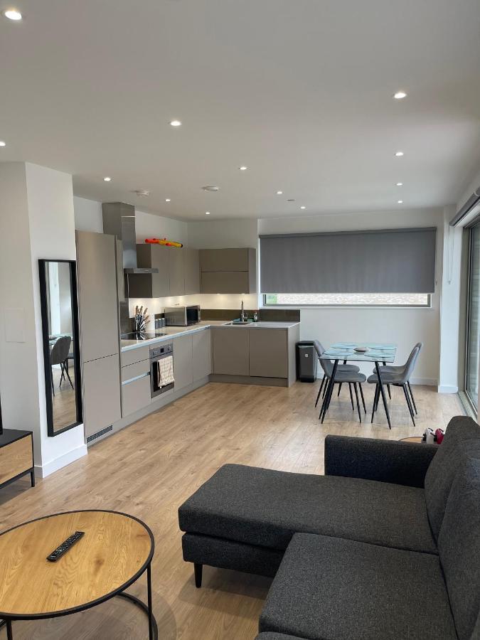 לונדון Riverside Rooms And Apartments מראה חיצוני תמונה