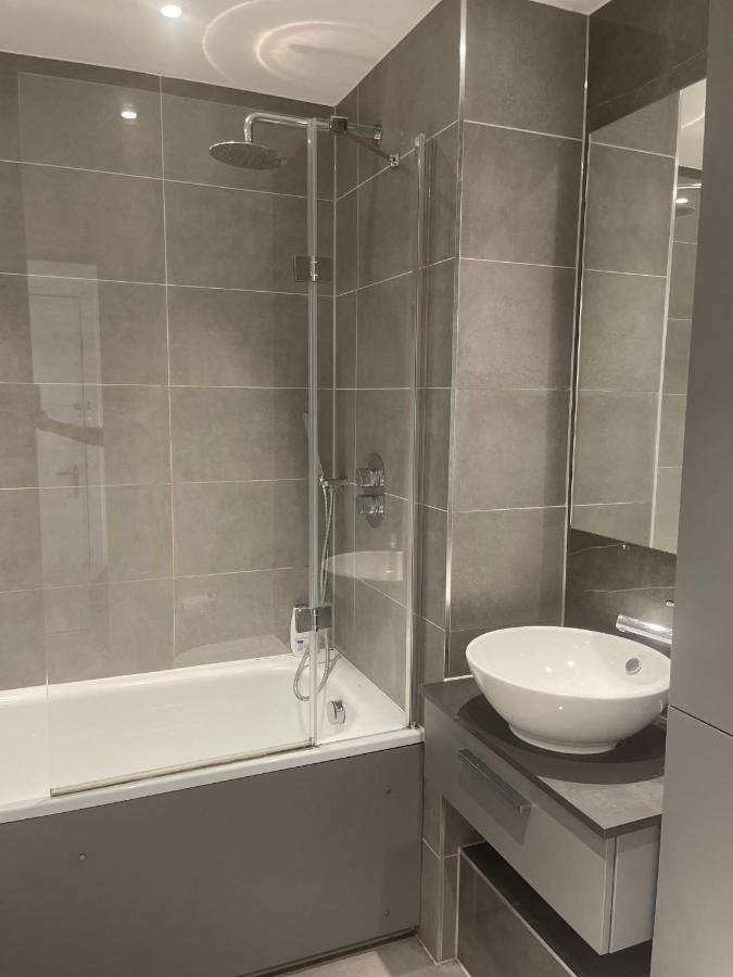 לונדון Riverside Rooms And Apartments מראה חיצוני תמונה