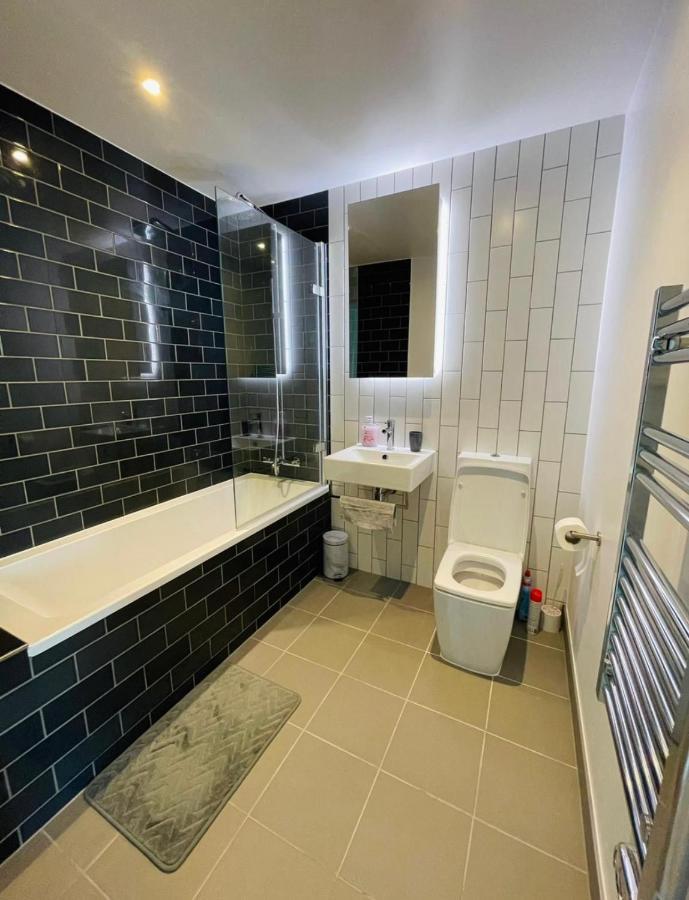 לונדון Riverside Rooms And Apartments מראה חיצוני תמונה