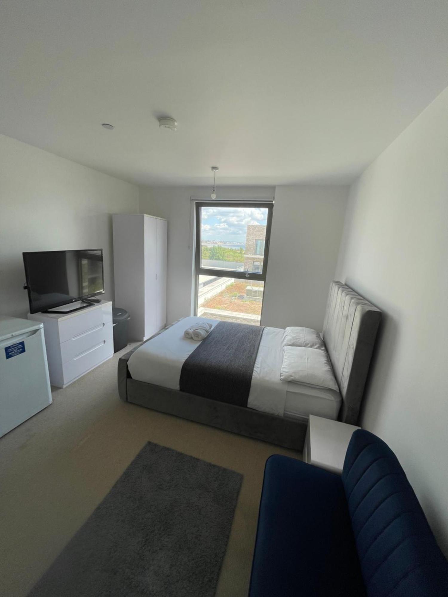 לונדון Riverside Rooms And Apartments מראה חיצוני תמונה